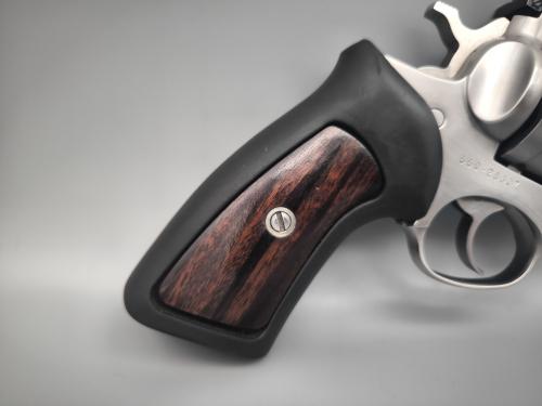 Ruger "Super Redhawk" SA Revolver .44RemMag