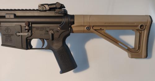 Tippmann M4-22 Micro Elite Pistol (Halbautomatische Büchse) mit Magpul MOE Fixed Hinterschaft