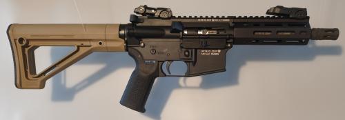 Tippmann M4-22 Micro Elite Pistol (Halbautomatische Büchse) mit Magpul MOE Fixed Hinterschaft