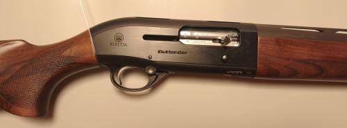 A300 Outlander 12/76 Selbstladeflinte mit Stahlschrotbeschuss Walnussholz Schaft
