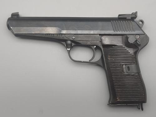 vz. 52 Selbstladepistole 9mm Luger mit LPA Visierung und Wechsellauf im Kaliber 7,62 Tokarev