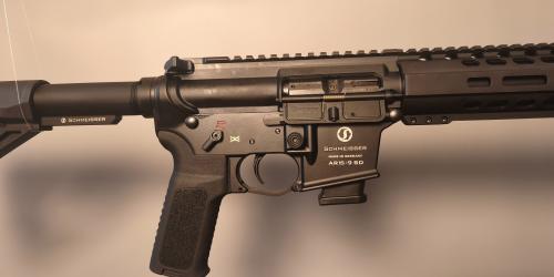 Schmeisser AR15-9 S4F SD mit Integralschalldämpfer