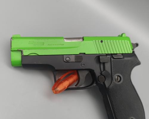 P6 Laser Übungspistole der Polizei NRW "Grünwaffe" CQT" #660