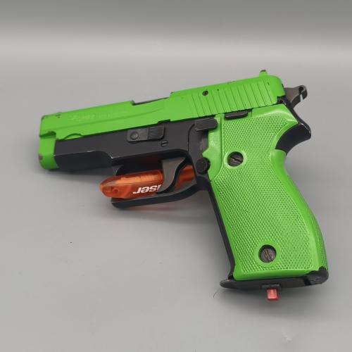 P6 Laser Übungspistole der Polizei NRW "Grünwaffe" CQT" #986