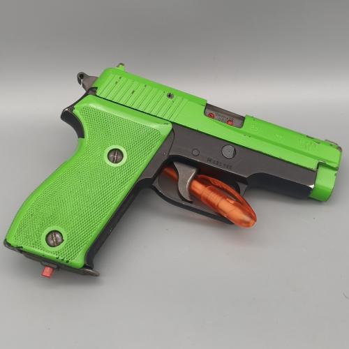 P6 Laser Übungspistole der Polizei NRW "Grünwaffe" CQT" #986