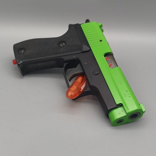P6 Laser Übungspistole der Polizei NRW "Grünwaffe" CQT" #815