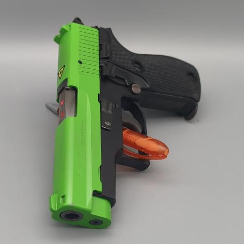P6 Laser Übungspistole der Polizei NRW "Grünwaffe" CQT" #815