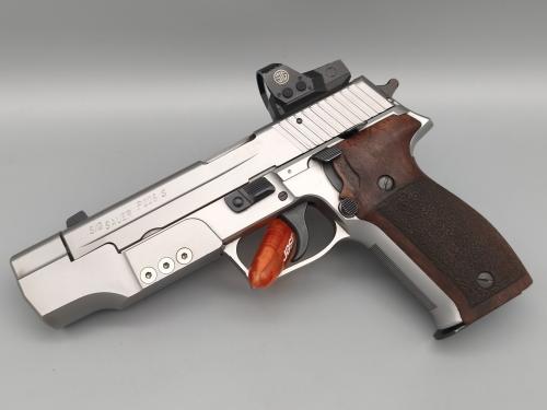 Sig Sauer P226s 9mm Luger mit Laufgewicht und Rotpunkt Romeo1 eckernförder Fertigung