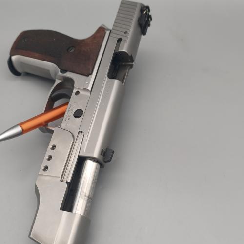 Sig Sauer P226s 9mm Luger mit Laufgewicht und Rotpunkt Romeo1 eckernförder Fertigung