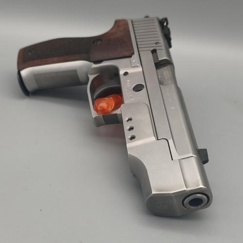 Sig Sauer P226s 9mm Luger mit Laufgewicht und Rotpunkt Romeo1 eckernförder Fertigung