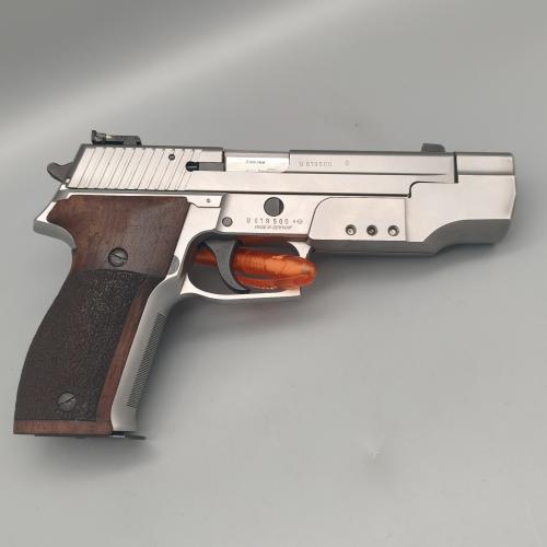 Sig Sauer P226s 9mm Luger mit Laufgewicht und Rotpunkt Romeo1 eckernförder Fertigung