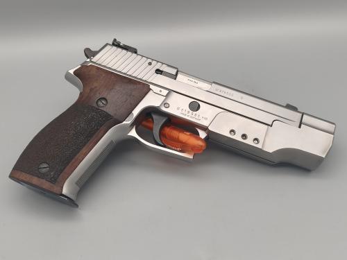 Sig Sauer P226s 9mm Luger mit Laufgewicht und Rotpunkt Romeo1 eckernförder Fertigung
