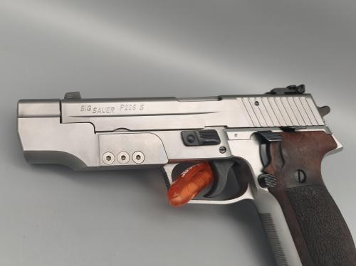Sig Sauer P226s 9mm Luger mit Laufgewicht und Rotpunkt Romeo1 eckernförder Fertigung