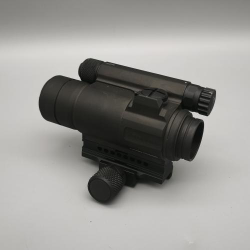 Aimpoint Comp M4 mit QRP2 Montage