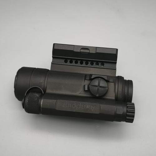 Aimpoint Comp M4 mit QRP2 Montage